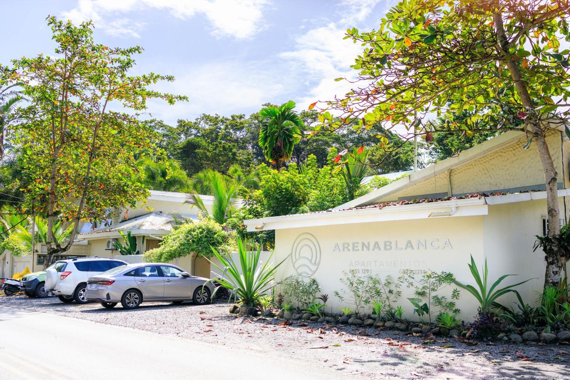 Villa Casa Azul & Arena Blanca Apartamentos Puerto Viejo de Talamanca Exterior photo